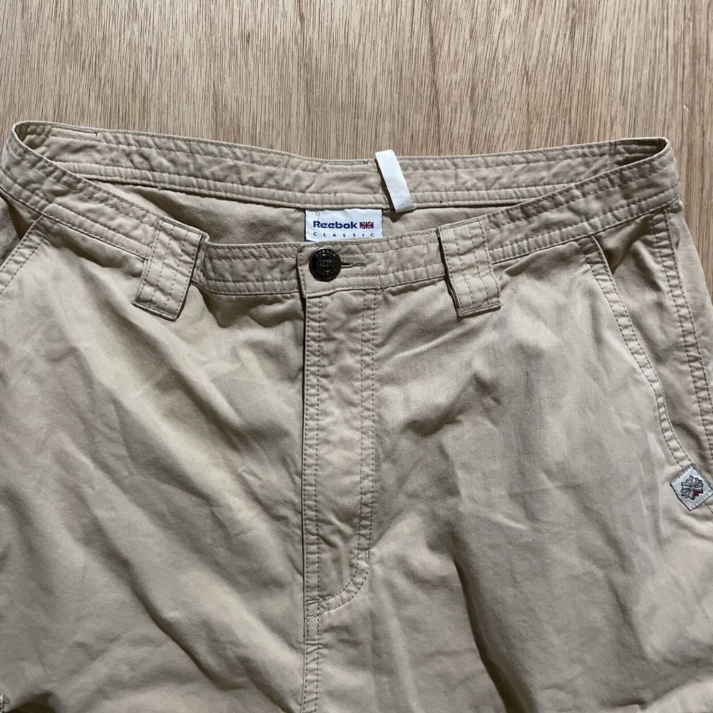 Vintage Reebok Classic Womens Size M Beige Hiking‎ Camping Capri Pants Cargo - Picture 3 of 7